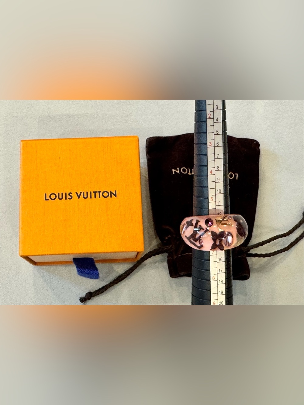 Louis Vuitton Rose Inclusion Resin Ring - Picture 9 of 11